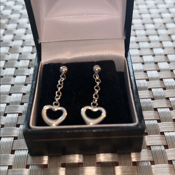 Chic Silver Heart Chain Earrings - Picture 1 of 3